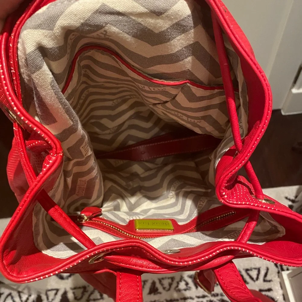 Red stylish backpack - Picture 4 of 4